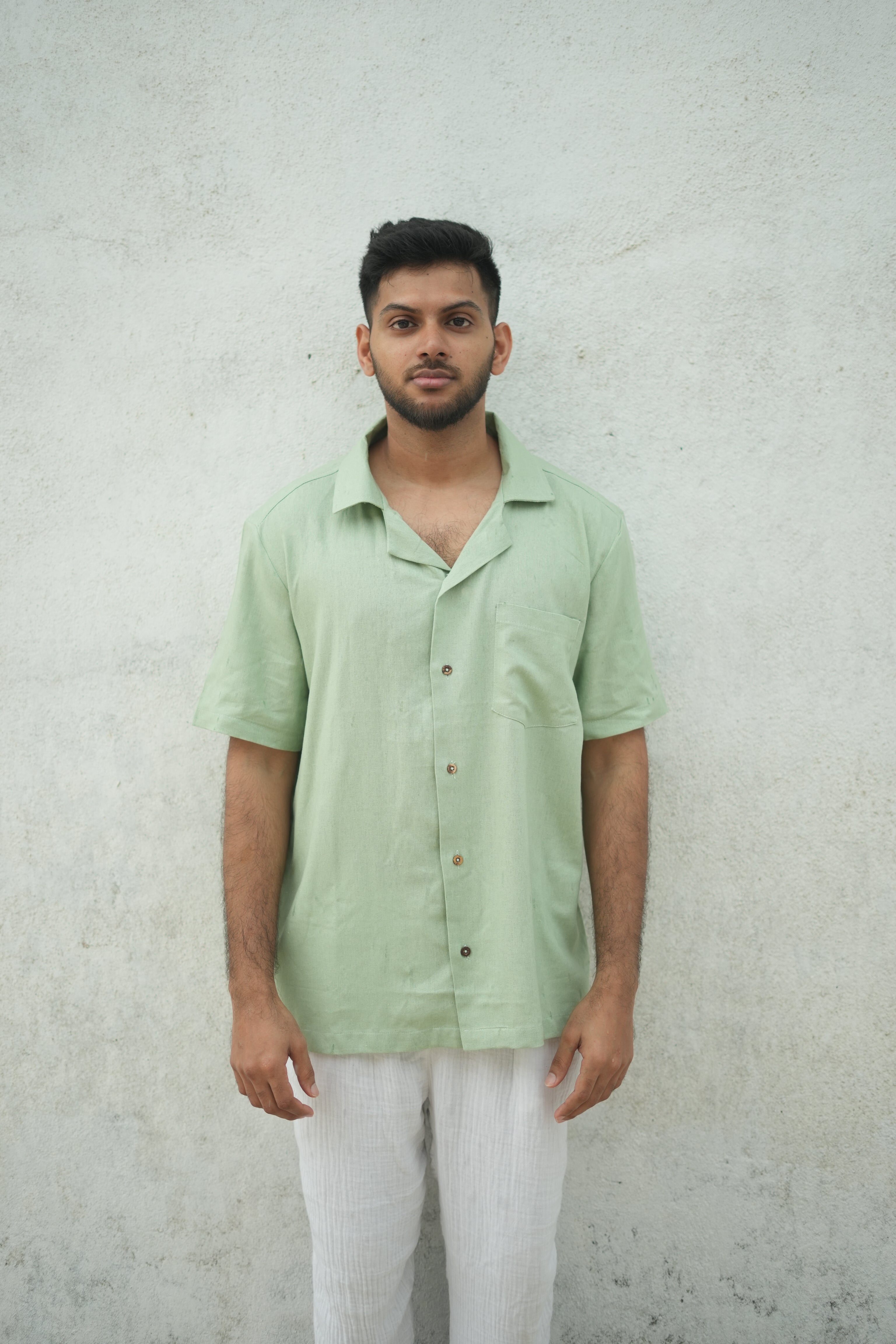Linen Shorts ( light green )